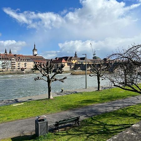 Stilvolle Wohnung An Der Alten Mainbruecke 维尔茨堡 外观 照片
